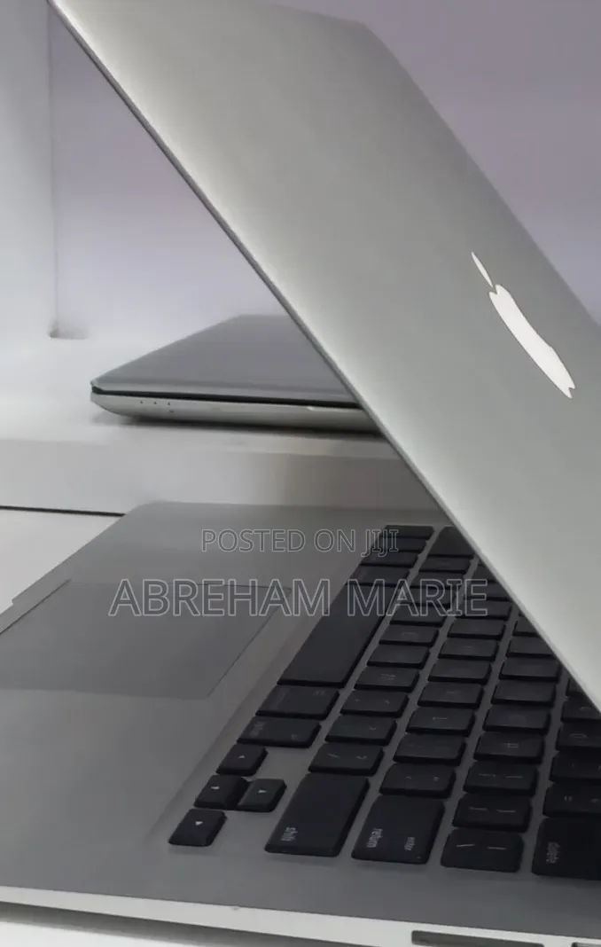 New Laptop Apple MacBook Air 2017 8GB Intel Core i7 SSD 128GB