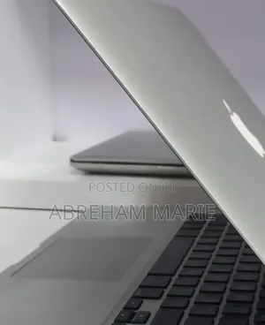 New Laptop Apple MacBook Air 2017 8GB Intel Core i7 SSD 128GB