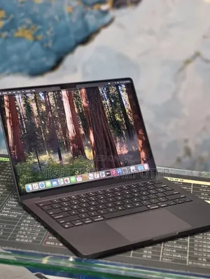 New Laptop Apple MacBook Pro 2024 M4 16GB Apple M4 Pro SSD 512GB