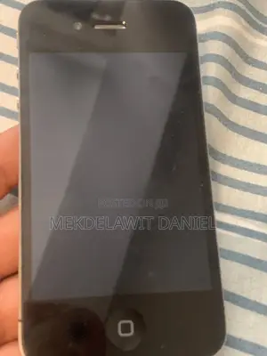 Apple iPhone 4 8 GB Black