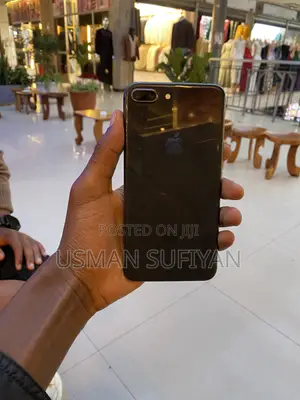 Apple iPhone 8 Plus 64 GB Black