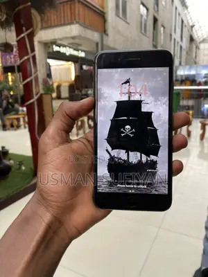 Apple iPhone 8 Plus 64 GB Black