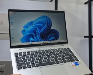New Laptop HP EliteBook 640 G10 16GB Intel Core i7 SSD 512GB