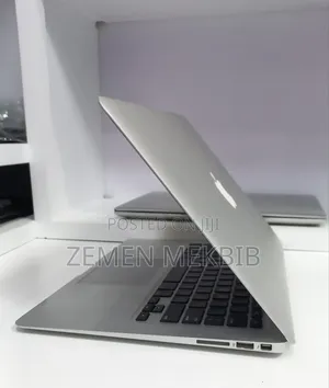 New Laptop Apple MacBook Air 2017 8GB Intel Core i7 SSD 128GB