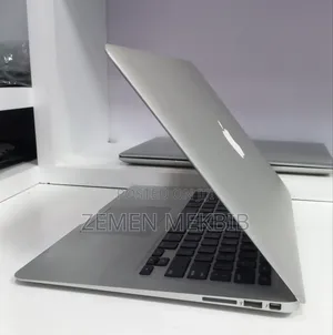 New Laptop Apple MacBook Air 2017 8GB Intel Core i7 SSD 128GB