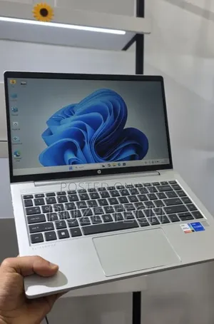 New Laptop HP EliteBook 640 G10 16GB Intel Core i7 SSD 512GB