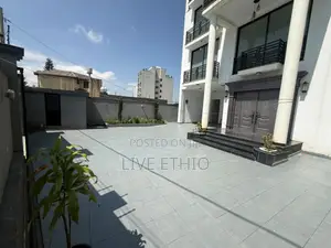 7bdrm House in Yeka for rent