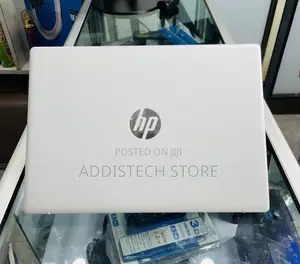 New Laptop HP Pavilion 14 8GB Intel Core i5 SSD 512GB