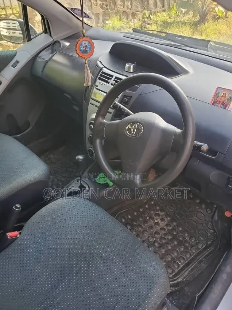 Toyota Yaris 2006 Silver