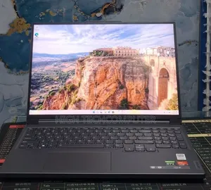 New Laptop Lenovo Legion 5 16GB AMD Ryzen 7 SSD 512GB