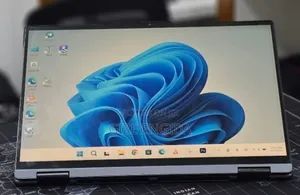 New Laptop Lenovo Yoga 710 16GB Intel Core Ultra 5 SSD 512GB