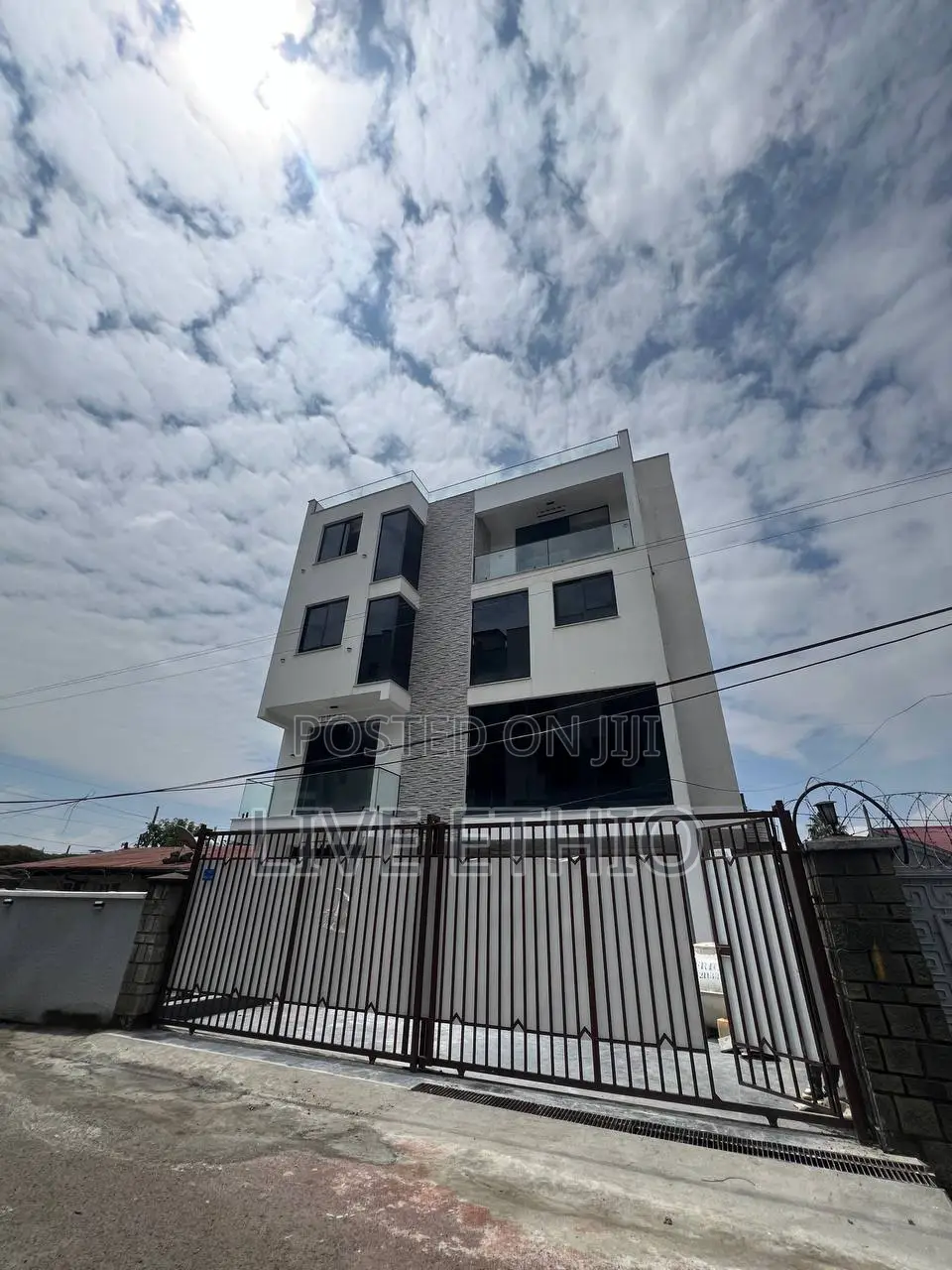 3bdrm House in Yeka for rent