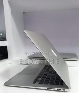 New Laptop Apple MacBook 8GB Intel Core i7 SSD 128GB