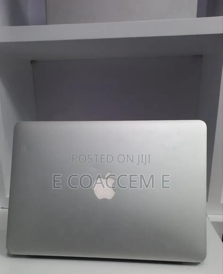 New Laptop Apple MacBook 8GB Intel Core i7 SSD 128GB