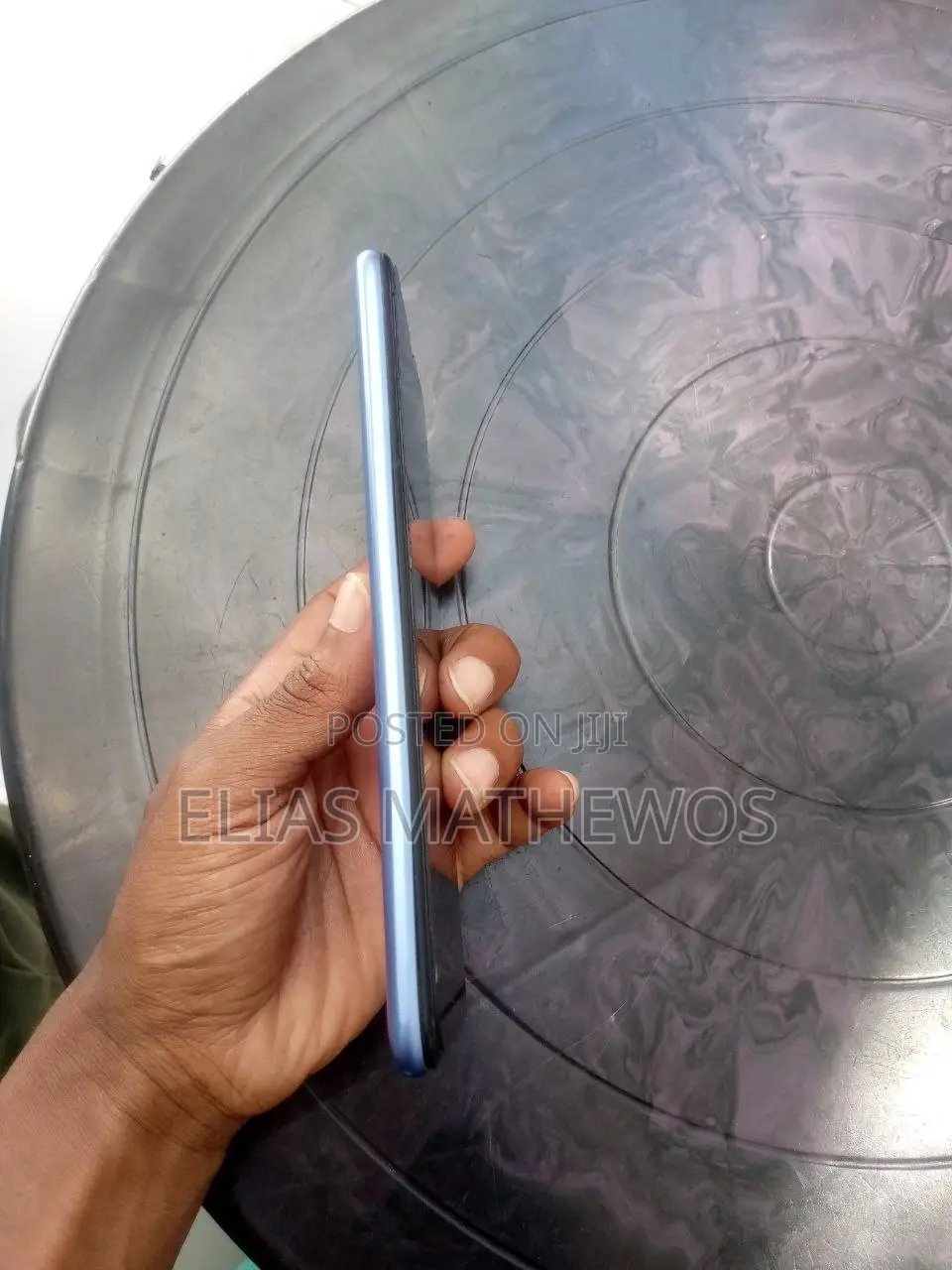 Itel it1408 32 GB Silver
