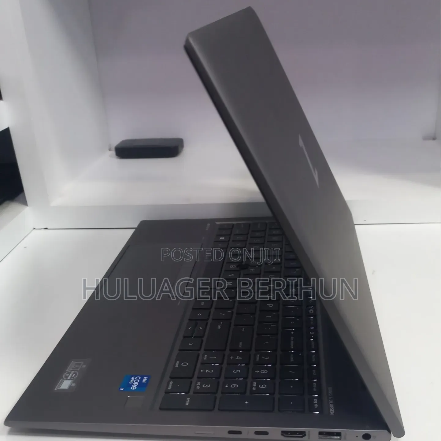 New Laptop HP ZBook Studio G8 16GB Intel Core i7 SSD 512GB
