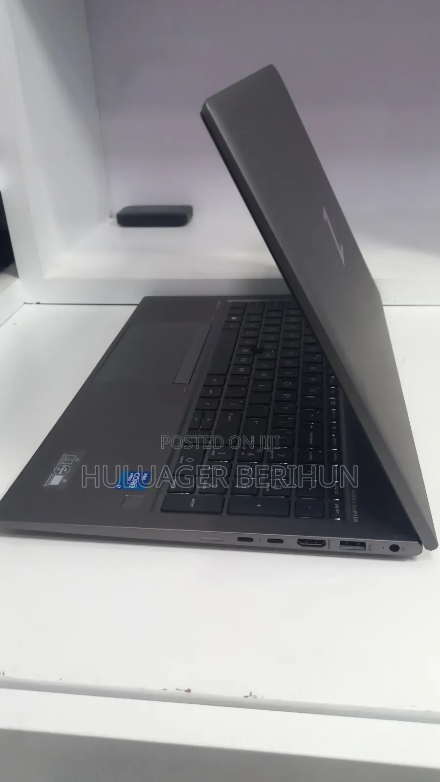New Laptop HP ZBook Studio G8 16GB Intel Core i7 SSD 512GB