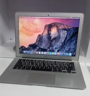 New Laptop Apple MacBook Air 2017 8GB Intel Core i7 SSD 128GB
