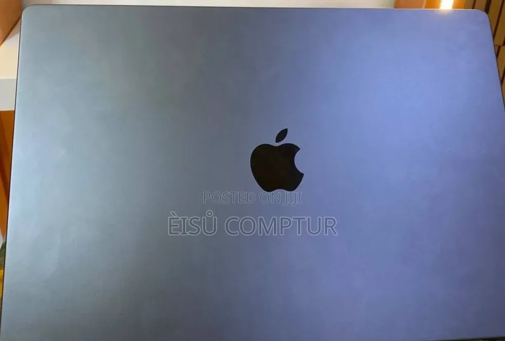 New Laptop Apple MacBook Pro 2021 M1 16GB Apple M1 Pro SSD 512GB