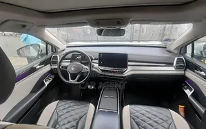 Volkswagen ID.6 2023 White