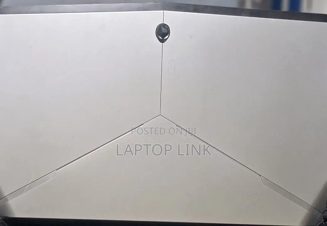 Laptop Dell Allenware M15 R5 8GB Intel Core i7 SSD 256GB