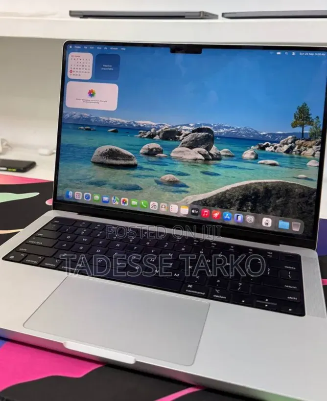 New Laptop Apple MacBook Pro 2021 M1 16GB Apple M1 Pro SSD 512GB