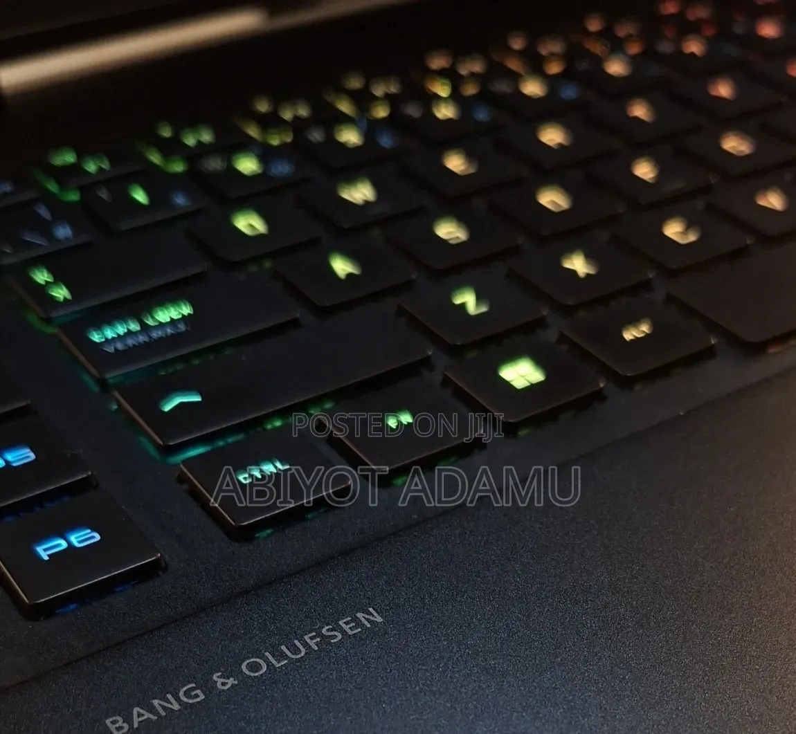 New Laptop HP Omen 17 16GB Intel Core i7 SSD 1T