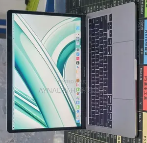 New Laptop Apple MacBook Pro 2022 M2 8GB Apple M2 SSD 256GB