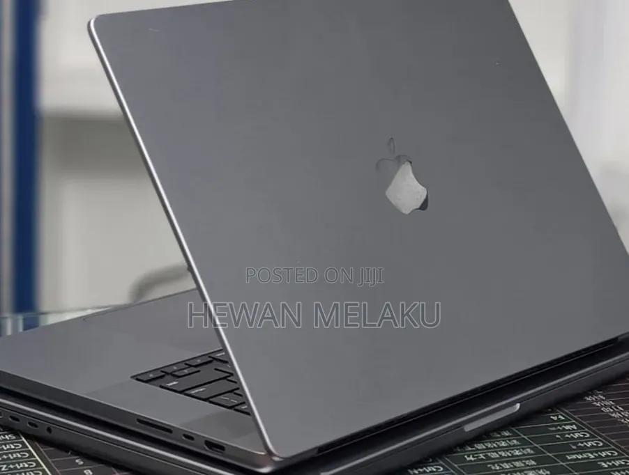 New Laptop Apple MacBook Pro 2021 M1 32GB Apple M1 Pro SSD 1T