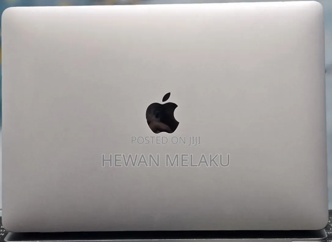 New Laptop Apple MacBook Pro 2020 M1 8GB Apple M1 SSD 512GB