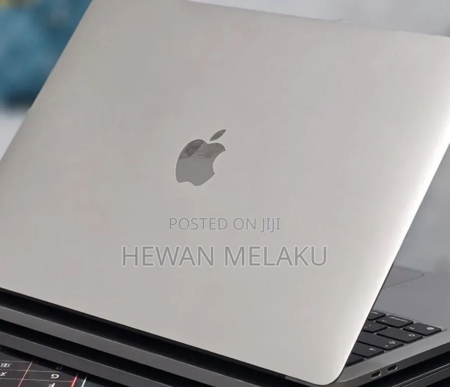 New Laptop Apple MacBook Pro 2020 M1 8GB Apple M1 SSD 512GB