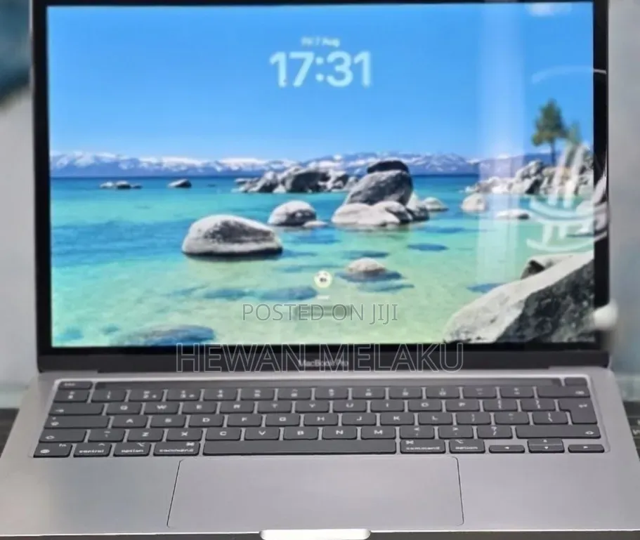 New Laptop Apple MacBook Pro 2020 M1 8GB Apple M1 SSD 512GB