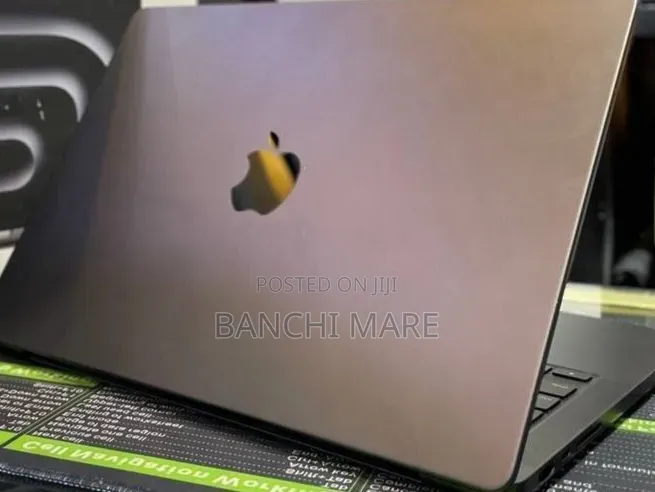 New Laptop Apple MacBook Pro 2024 M4 Max 48GB Apple M4 Max SSD 2T