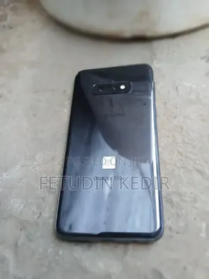 New Samsung Galaxy S10e 128 GB Black
