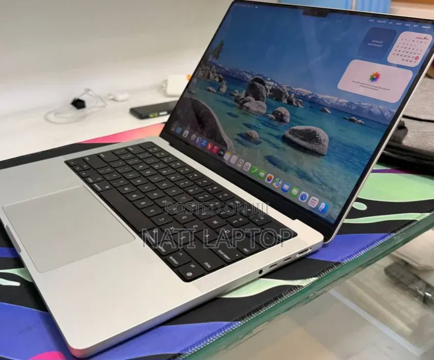 New Laptop Apple MacBook Pro 2021 M1 16GB Apple M1 Pro SSD 512GB