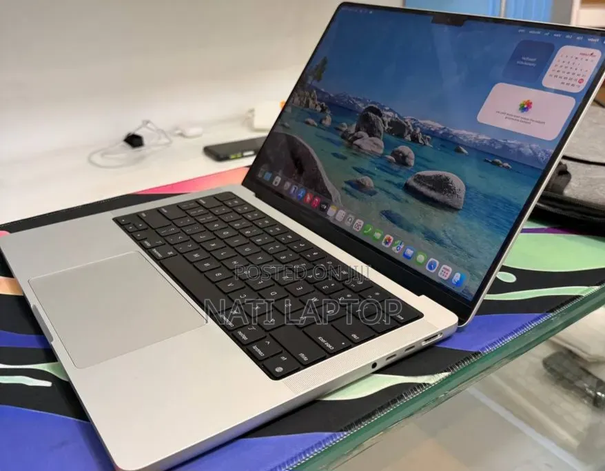 New Laptop Apple MacBook Pro 2021 M1 16GB Apple M1 Pro SSD 512GB