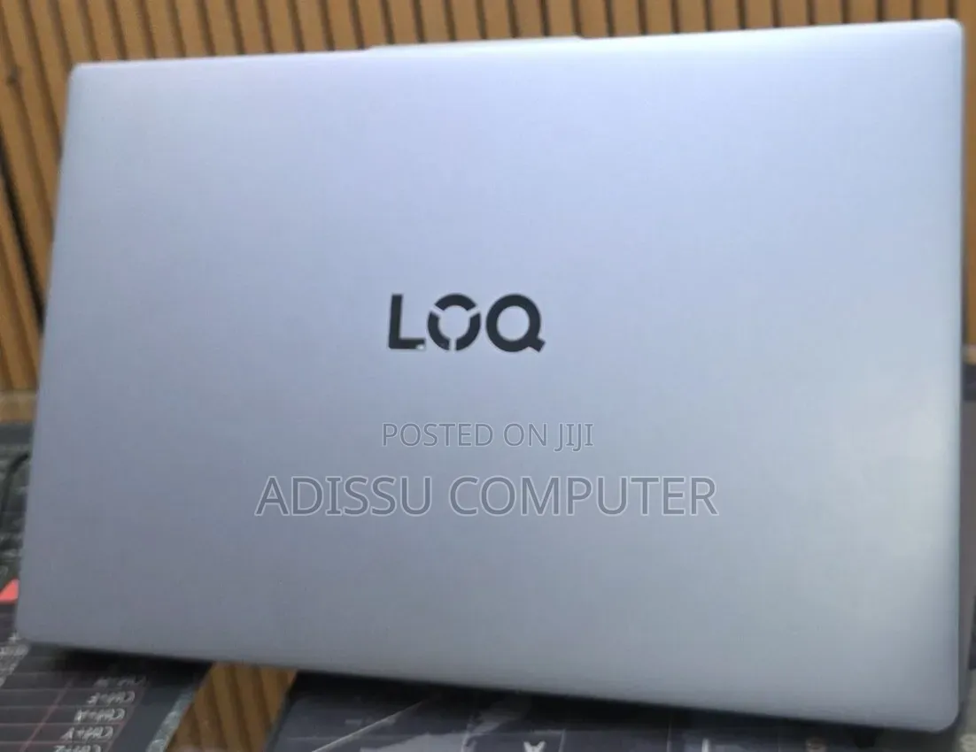 New Laptop Lenovo LOQ 15AHP10 12GB Intel Core i5 SSD 512GB