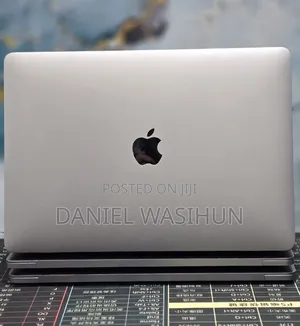 New Laptop Apple MacBook Air 2020 M1 8GB Apple M1 SSD 512GB