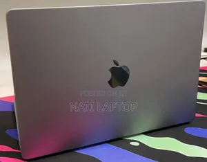 New Laptop Apple MacBook Pro 2023 M3 8GB Apple M3 Pro SSD 512GB