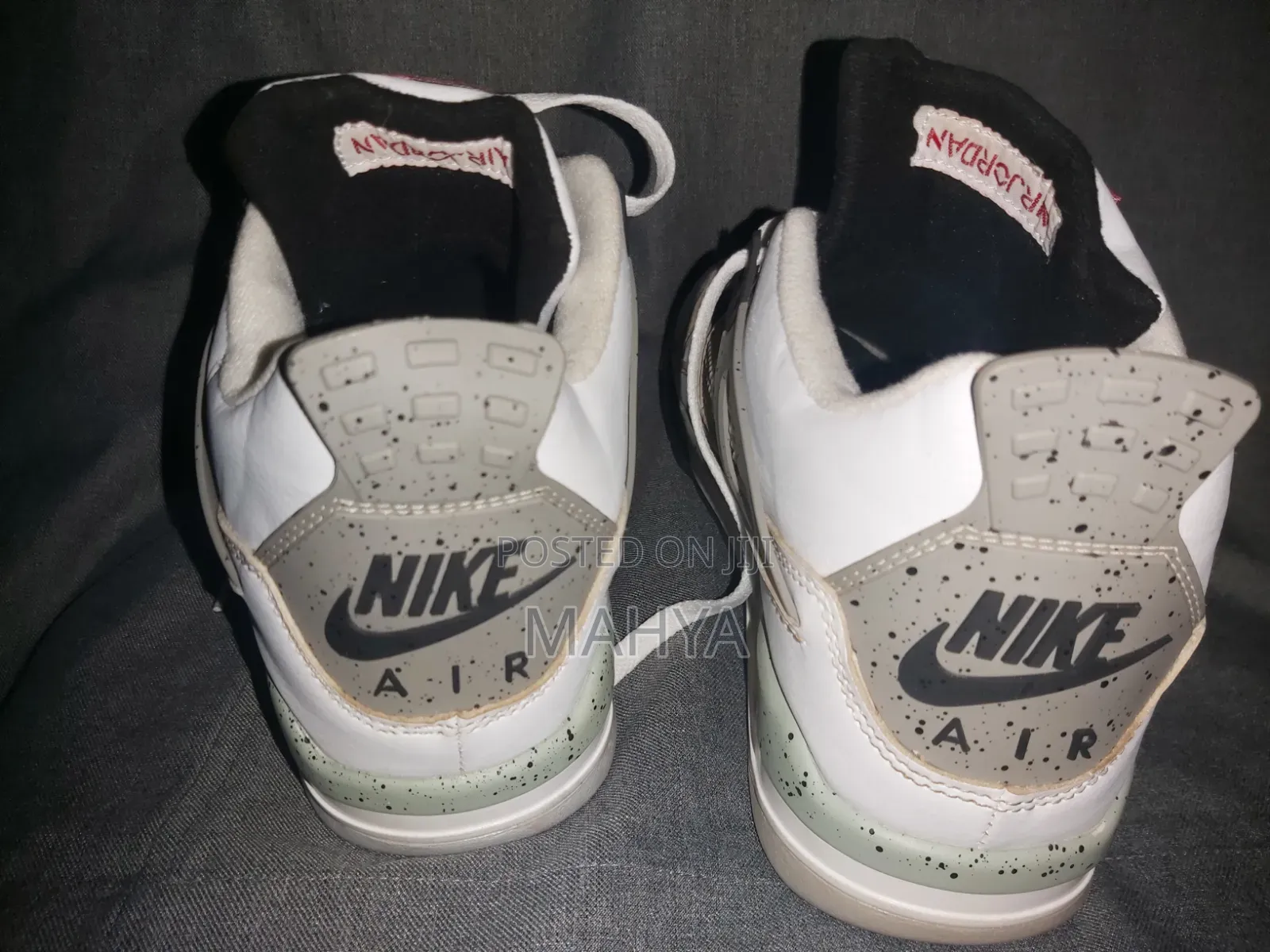 Air Jordan 4