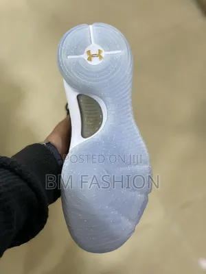 Under Armour Curry 4 "More Dimes" Basketball Sneaker in a Black