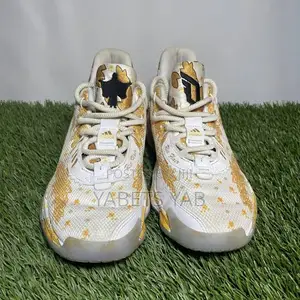 Basketball Adidas Dame 7