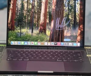 New Laptop Apple MacBook Pro 2024 M4 16GB Intel Core i7 SSD 512GB