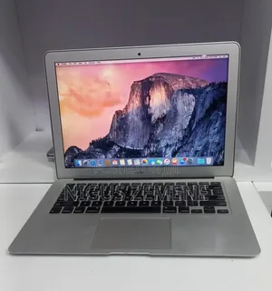 New Laptop Apple MacBook Air 2017 8GB Intel Core i7 SSD 128GB