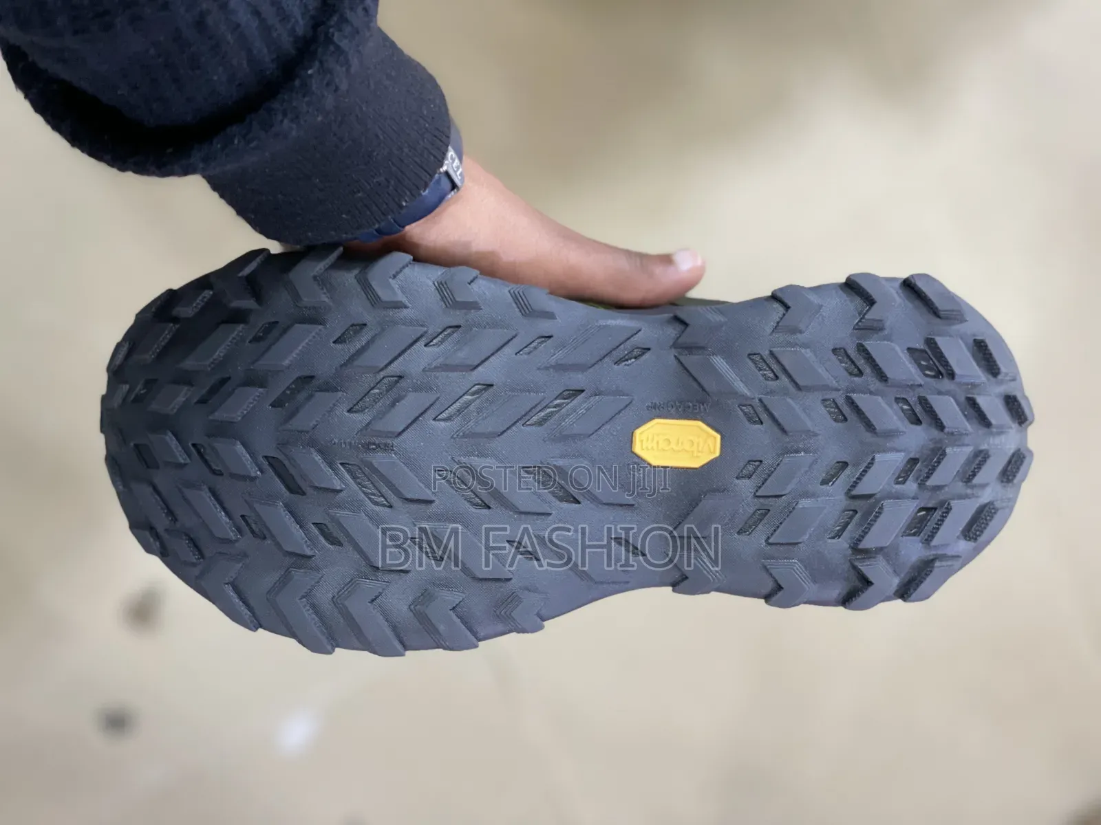 Black Nike ACG Zegama Hike Boot, Featuring a Rugged Vibram Outsole