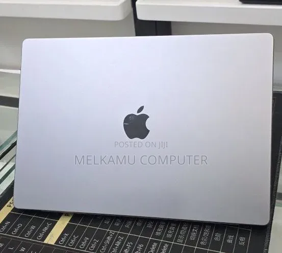 New Laptop Apple MacBook Pro 2021 M1 Max 32GB Apple M1 Max SSD 1T