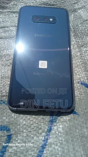 New Samsung Galaxy S10e 128 GB Bronze