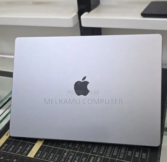 New Laptop Apple MacBook Pro 2021 M1 Max 32GB Apple M1 Max SSD 1T