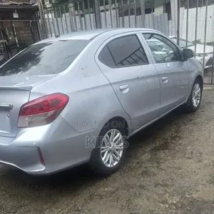 Mitsubishi Attrage 2022 Silver