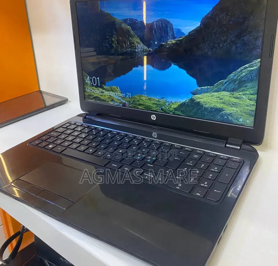 New Laptop HP Stream Notebook 8GB Intel Core i5 HDD 1T